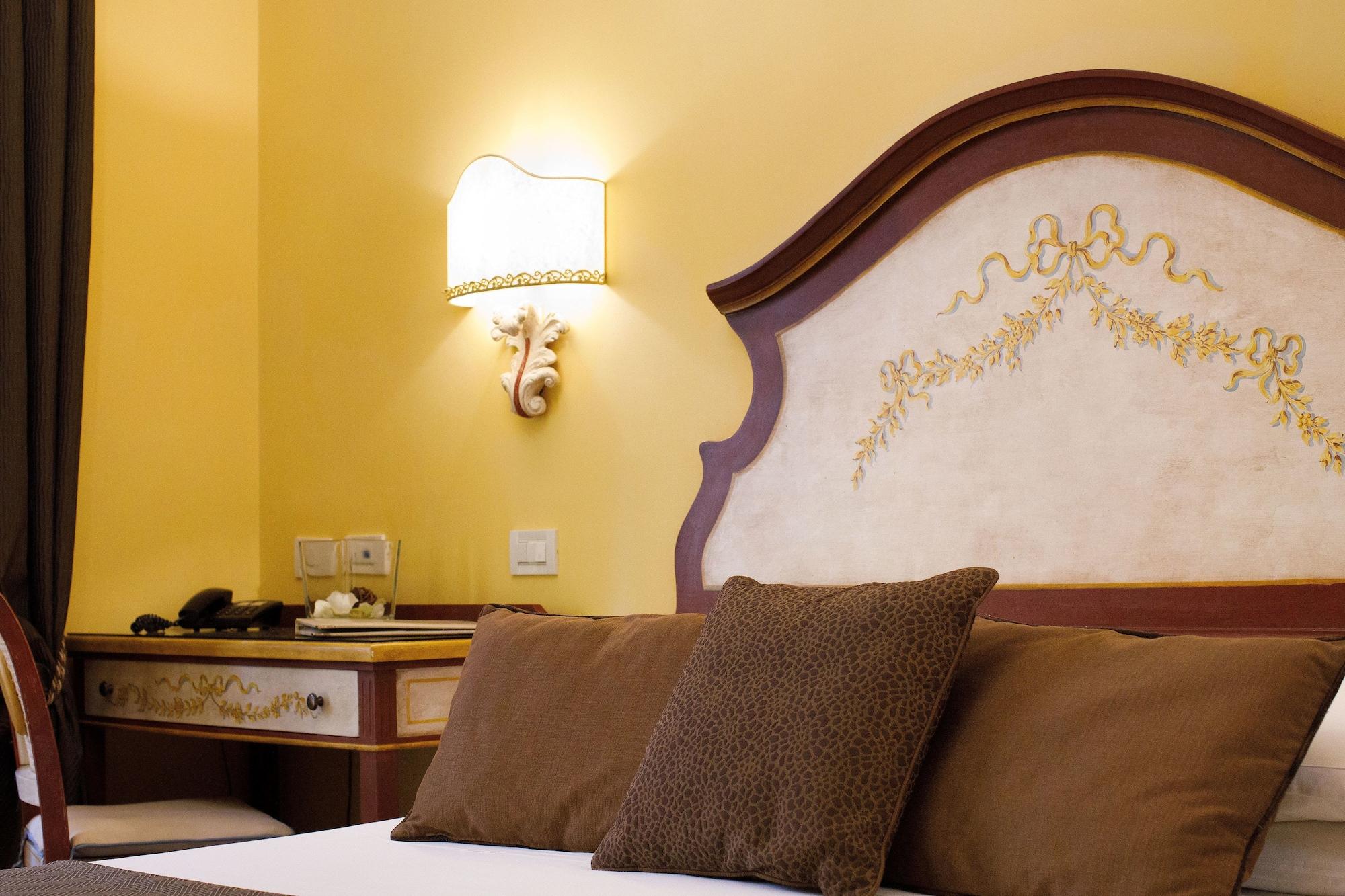 Hotel Palazzo Guardati Sorrento Esterno foto