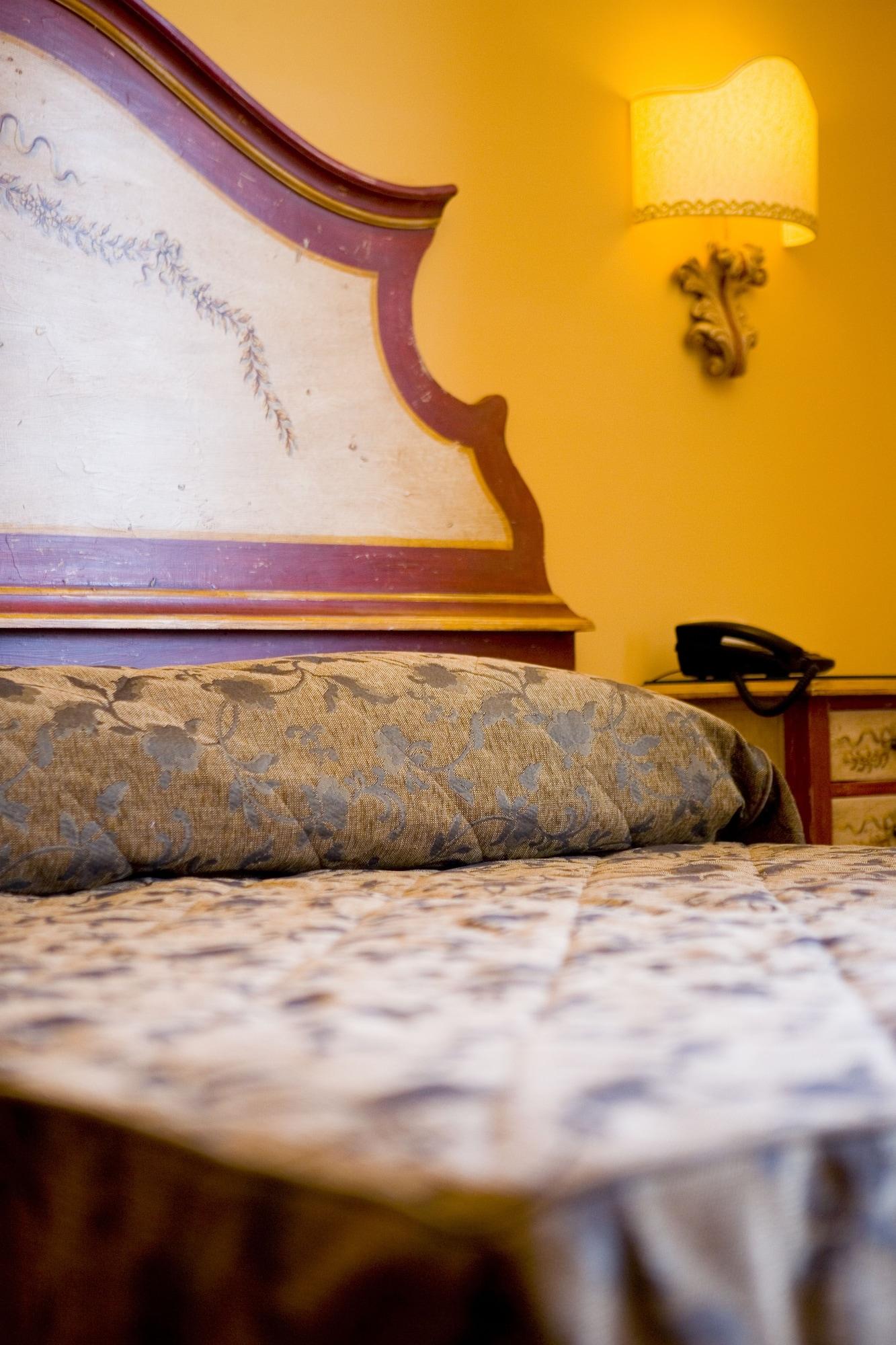 Hotel Palazzo Guardati Sorrento Esterno foto
