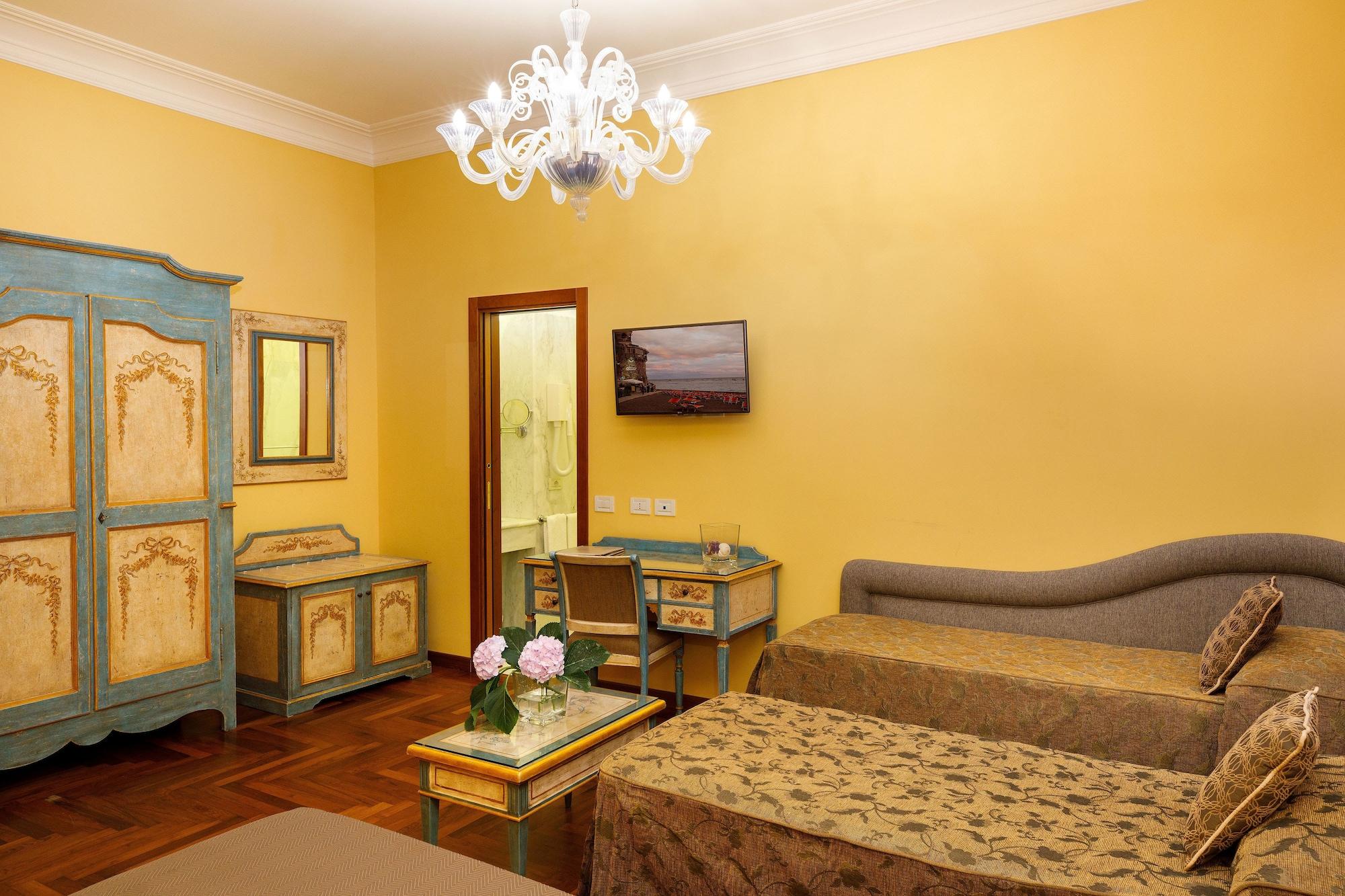 Hotel Palazzo Guardati Sorrento Esterno foto