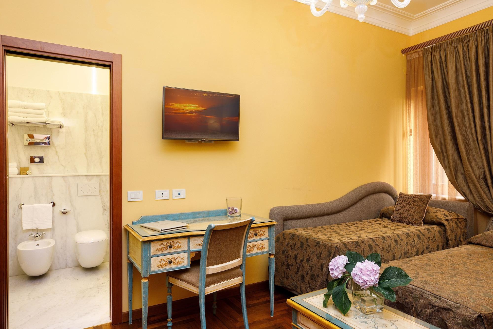 Hotel Palazzo Guardati Sorrento Esterno foto