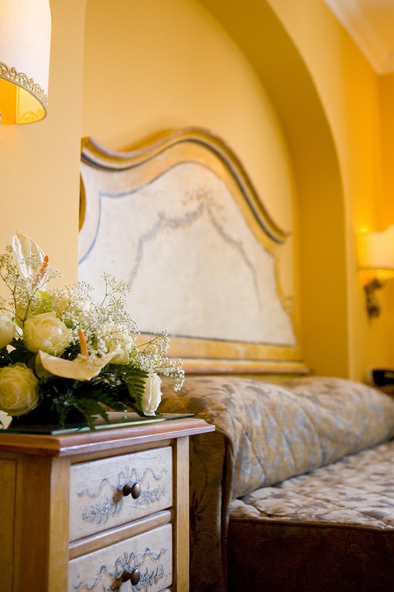 Hotel Palazzo Guardati Sorrento Esterno foto