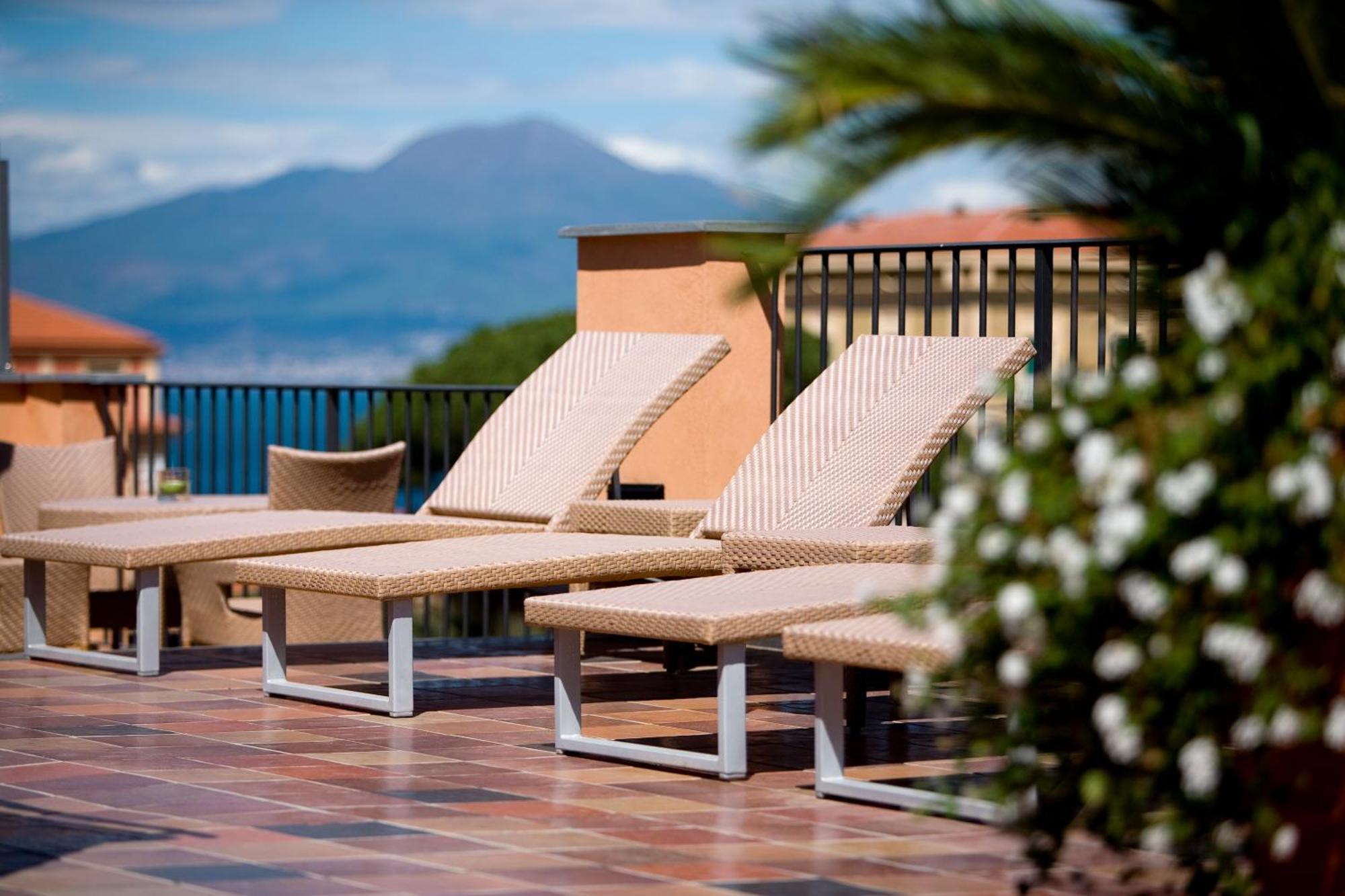 Hotel Palazzo Guardati Sorrento Esterno foto