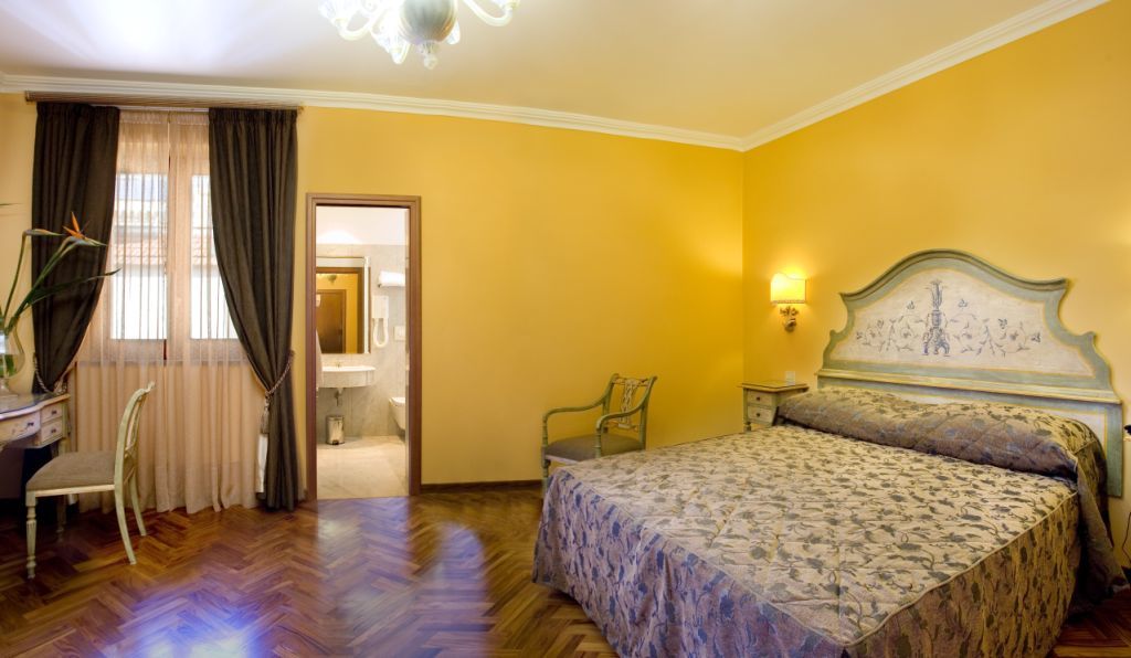 Hotel Palazzo Guardati Sorrento Esterno foto