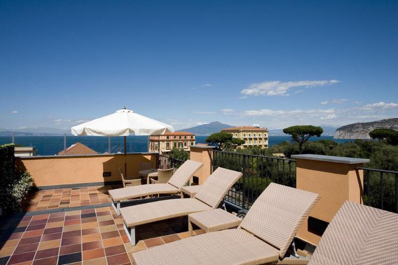 Hotel Palazzo Guardati Sorrento Esterno foto