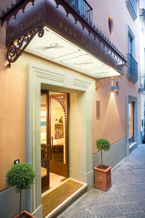 Hotel Palazzo Guardati Sorrento Esterno foto